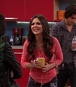 Victorious_S03E02_TheGorillaClub_VJBR_2745.jpg