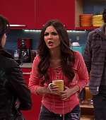 Victorious_S03E02_TheGorillaClub_VJBR_2746.jpg