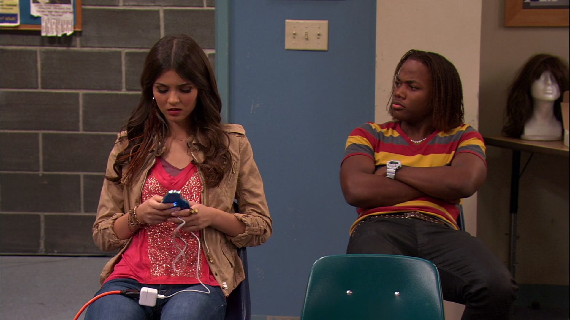 Victorious_S03E03_TheWorstCouple_VJBR_0208.jpg