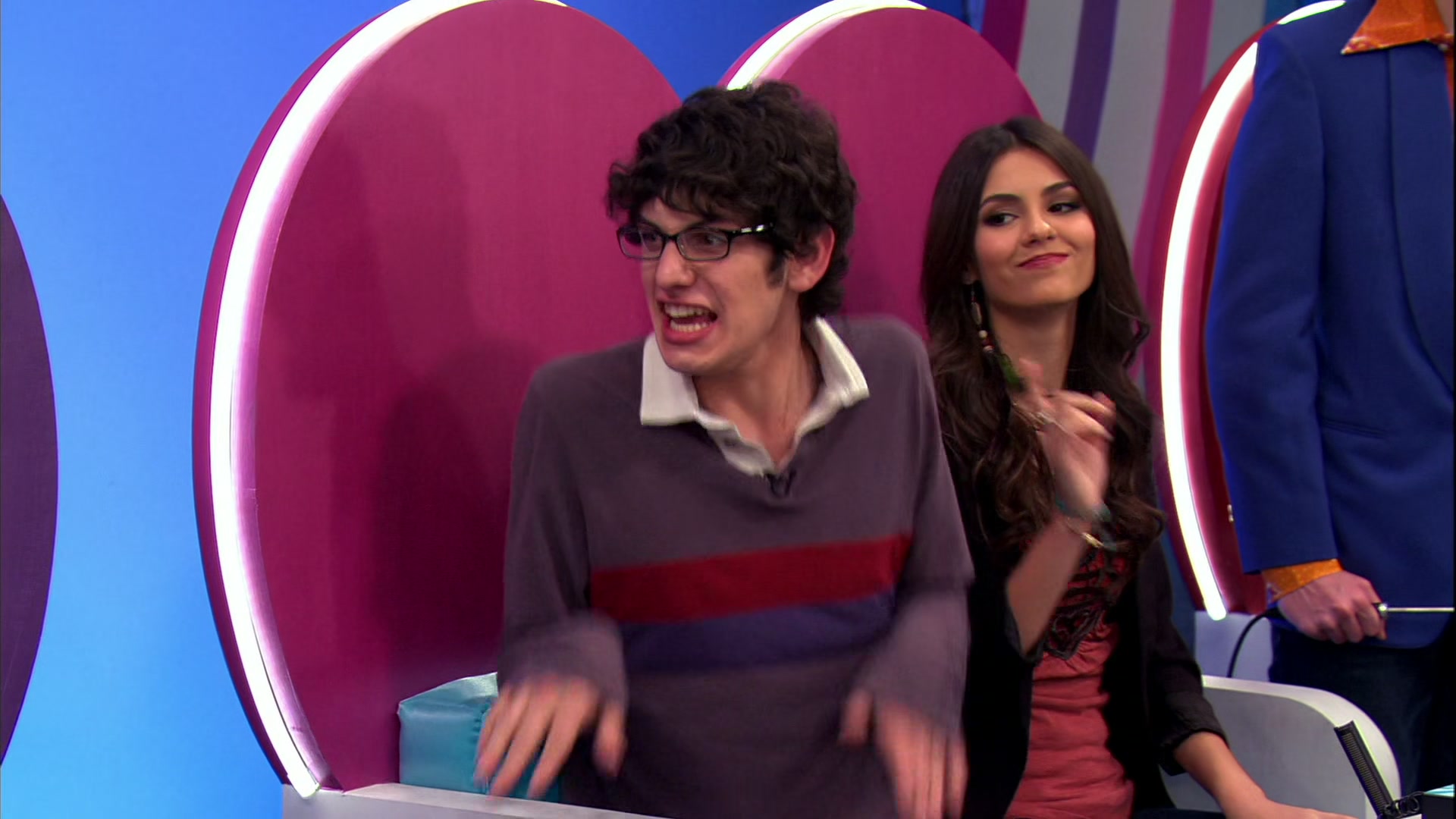 Victorious_S03E03_TheWorstCouple_VJBR_1581.jpg