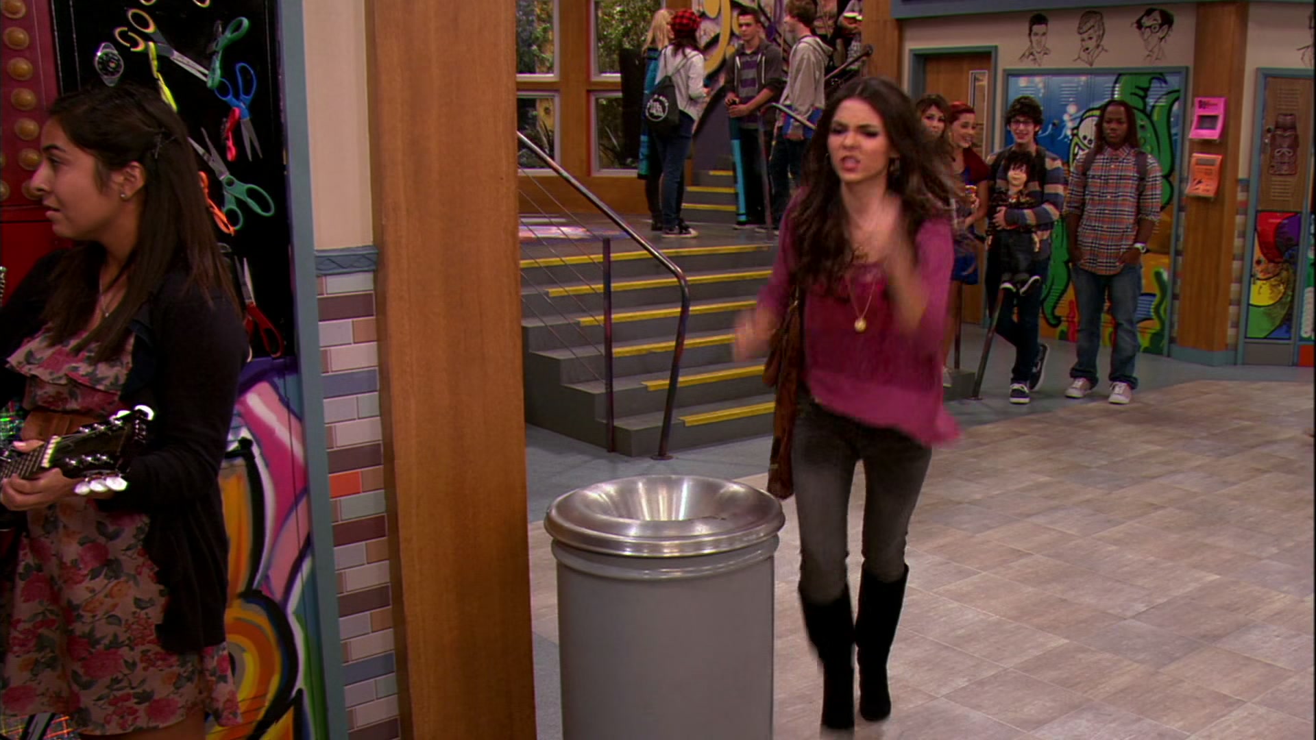 Victorious_S03E03_TheWorstCouple_VJBR_3308.jpg