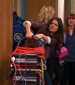 Victorious_S03E03_TheWorstCouple_VJBR_1971.jpg