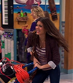 Victorious_S03E03_TheWorstCouple_VJBR_1984.jpg