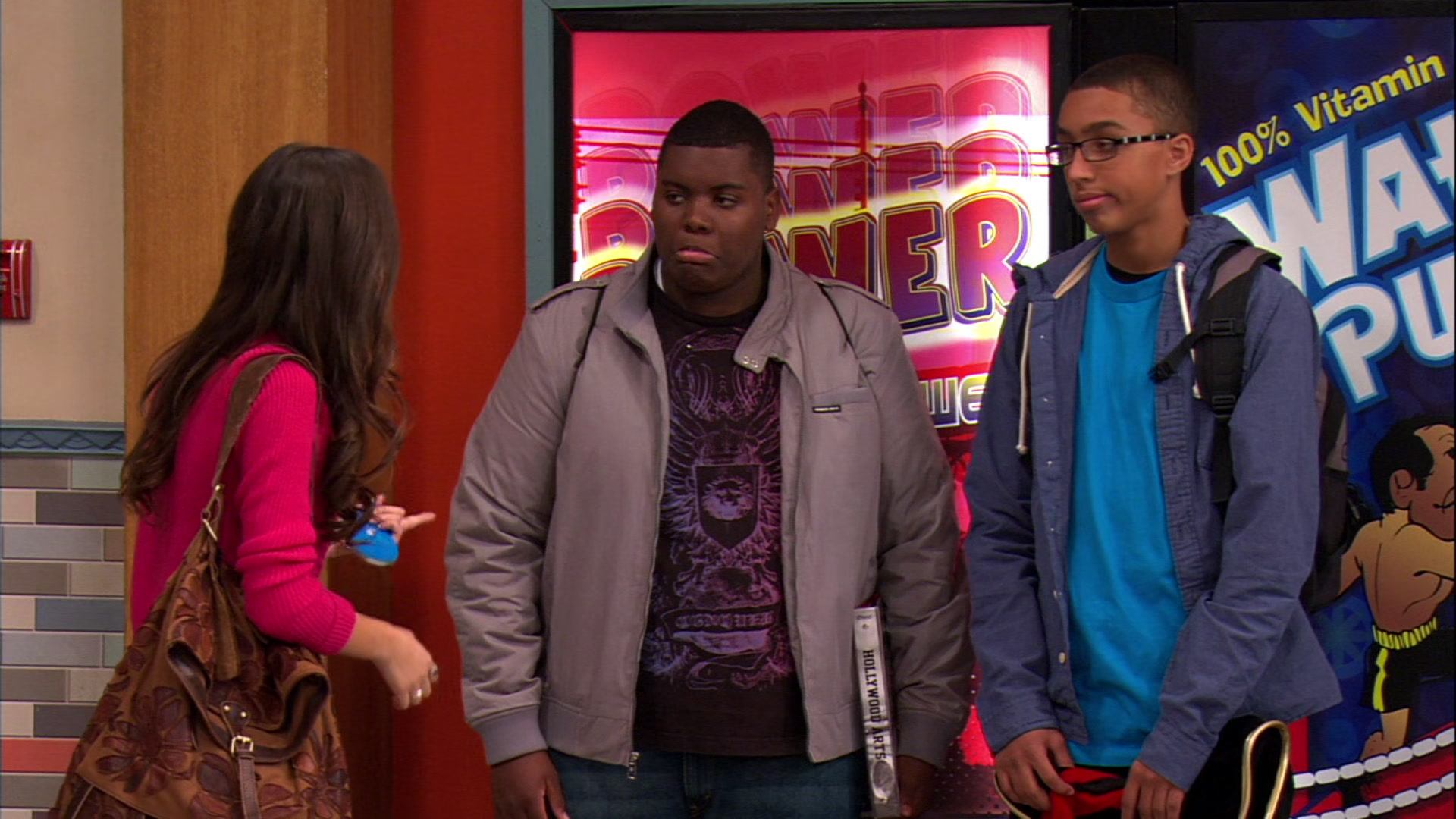 Victorious_S03E05_CarRain_Fire_VJBR_0027.jpg