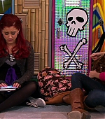 Victorious_S03E05_CarRain_Fire_VJBR_0109.jpg