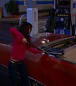 Victorious_S03E05_CarRain_Fire_VJBR_1921.jpg