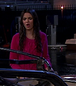 Victorious_S03E05_CarRain_Fire_VJBR_1979.jpg