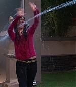 Victorious_S03E05_CarRain_Fire_VJBR_2802.jpg