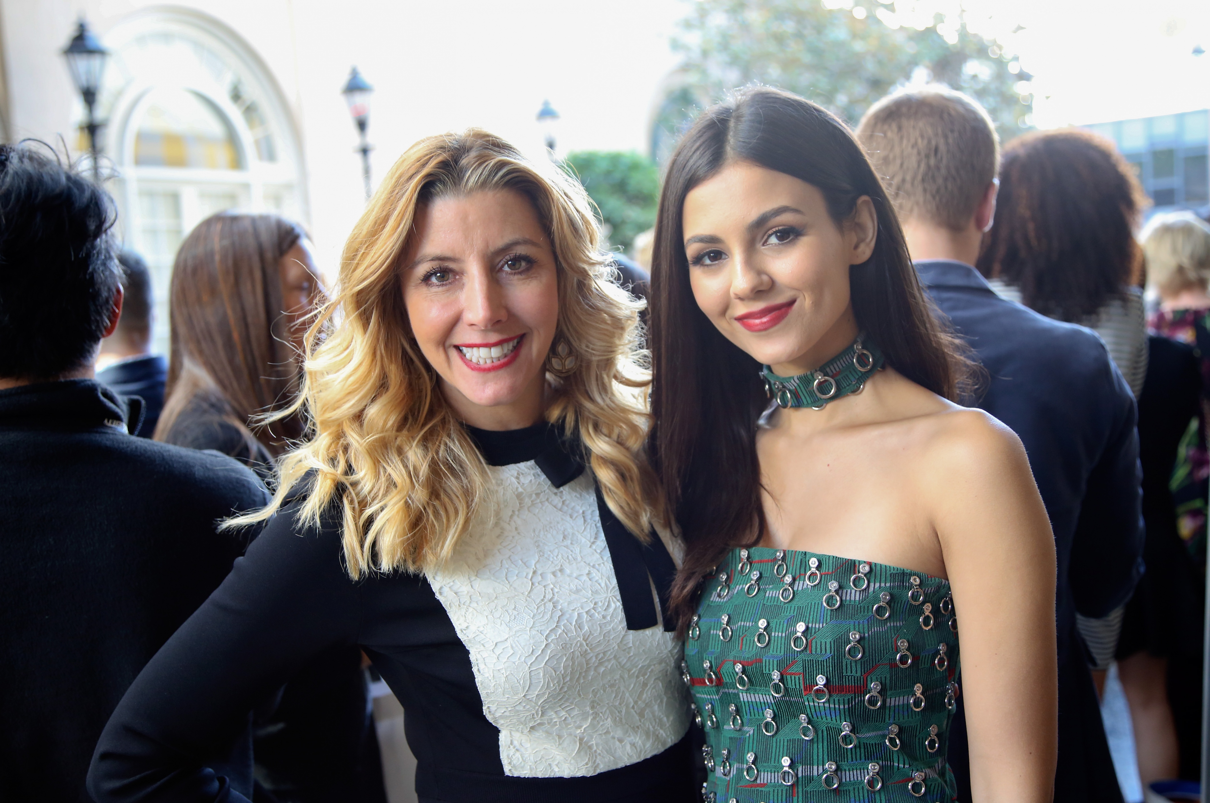 Victoria_Justice_28329_28529.jpg