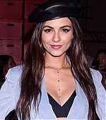 740full-victoria-justice1~2.jpg