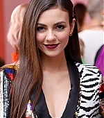 740full-victoria-justice3~7.jpg