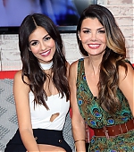 Victoria-Justice_Hollywood-Today-Live-031.jpg