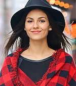 Victoria_Justice_14~49.jpg