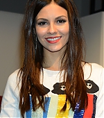 Victoria_Justice_18~16~0.jpg