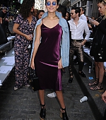 picturepub_net_Victoria_Justice_20160910_Minkoff_282229.jpg